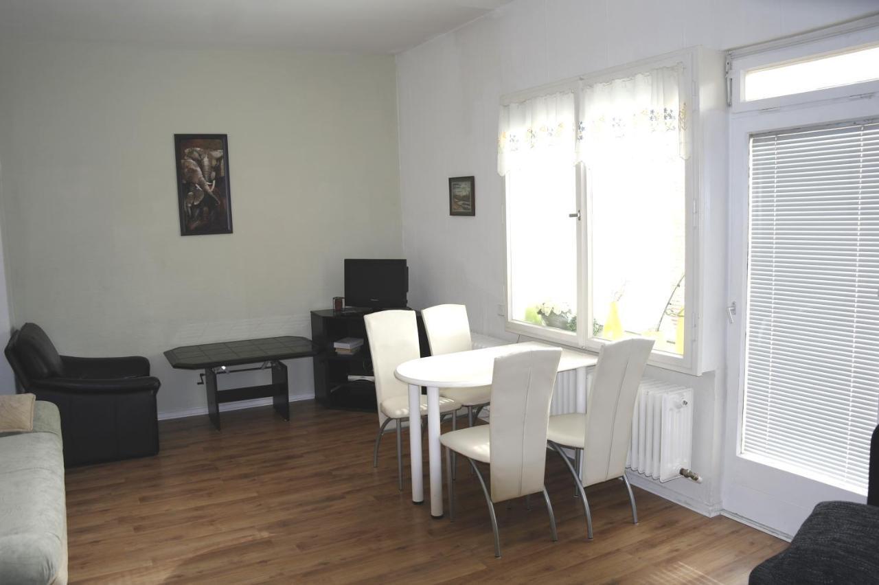 Central Apartments Berlim Quarto foto